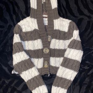 Aero crop sweater